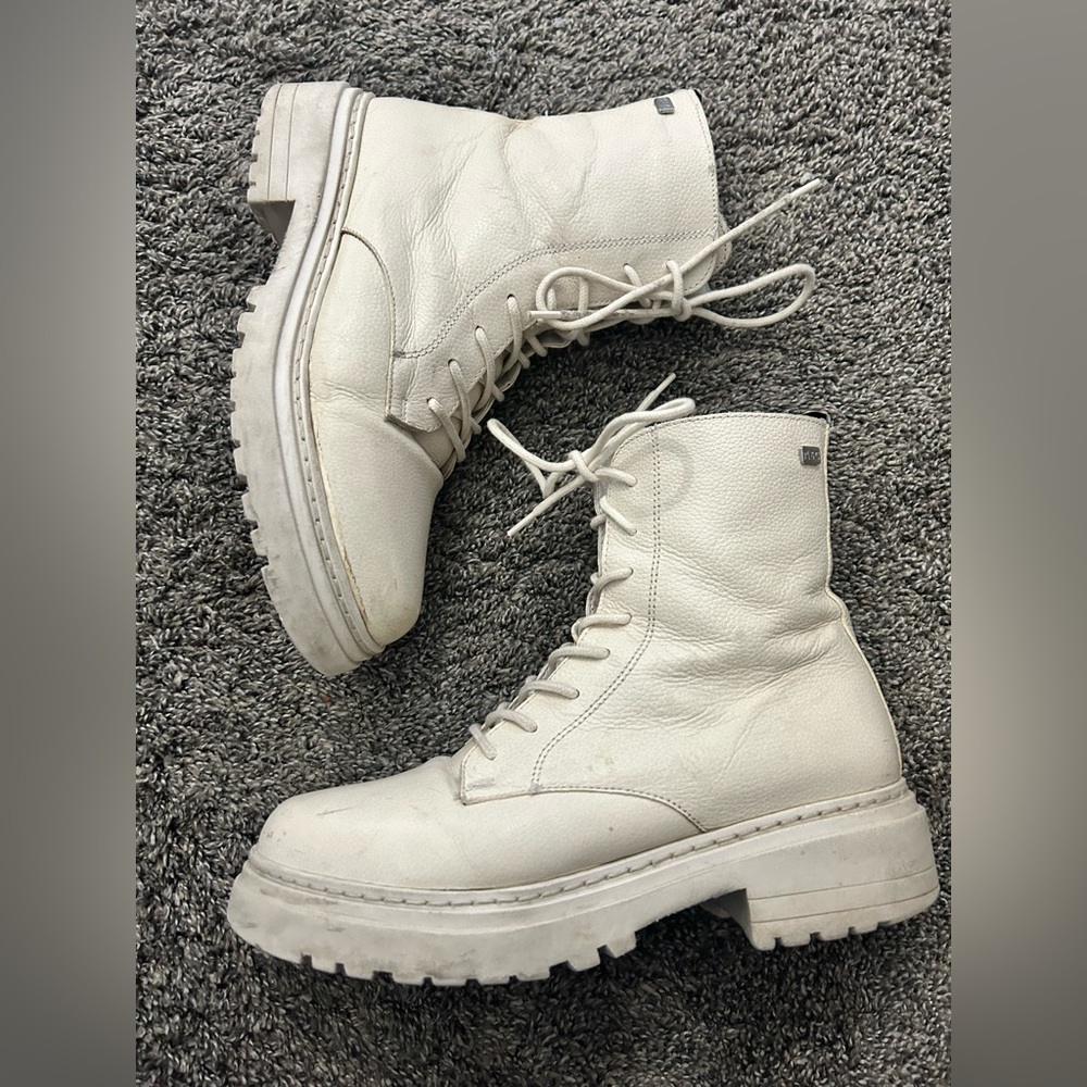 Leather lace up boots